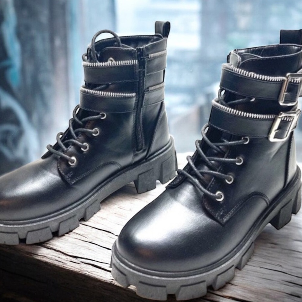 Mari A. Jordin Combat Boots Zip On Side Black‎ Ankle Strap Size 8M